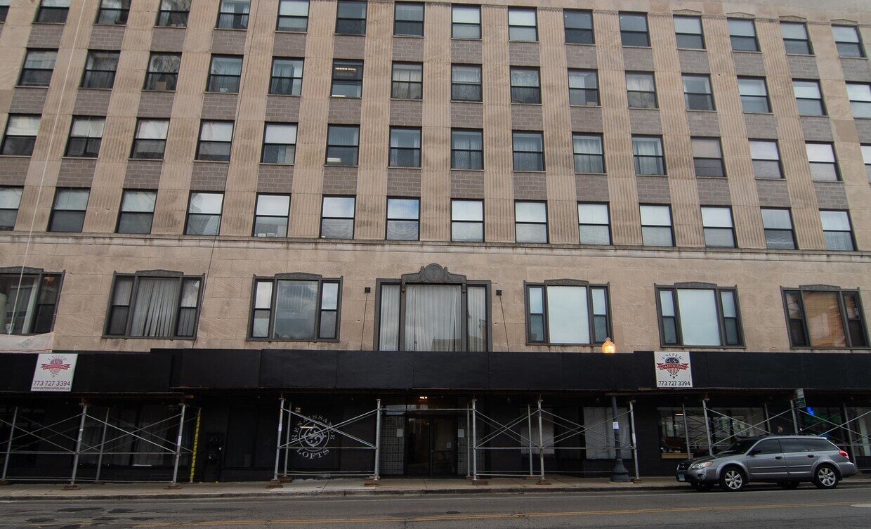 Primary Photo - 1791 W Howard St