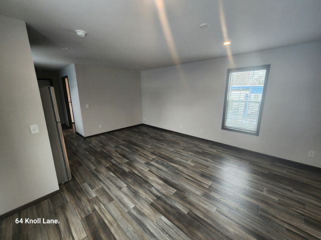 Building Photo - 64 Knoll Ln