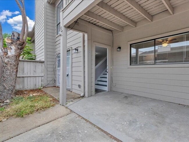 Building Photo - 9519 Pagewood Ln