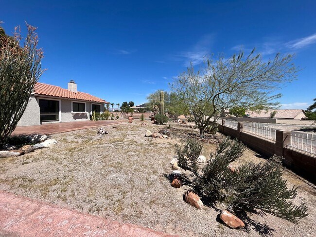 Building Photo - Northwest 4 Bedroom Custom Home with a pool!