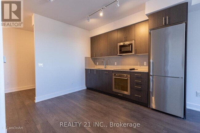 Photo du bâtiment - 2550 Simcoe St N