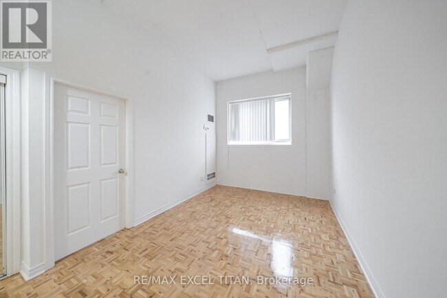 Photo du bâtiment - 1401 Dupont St