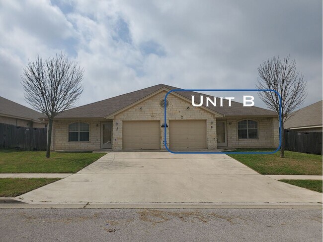 Foto del edificio - 1306 Powder River Dr