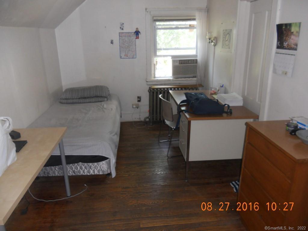 Foto del edificio - 262 Bradley St