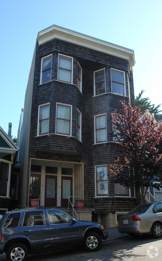 Primary Photo - 32-36 Delmar St