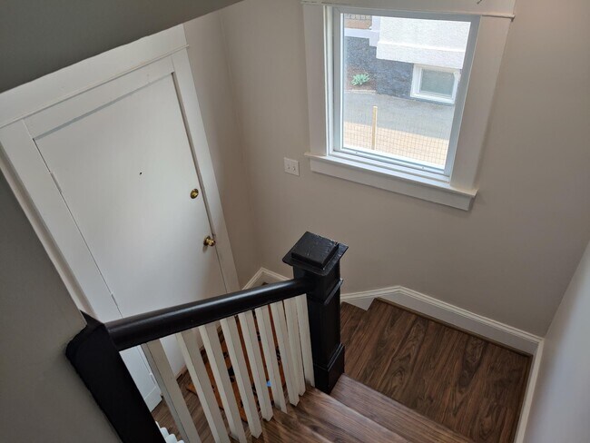 Stairwell - 3405 Callaway Ave