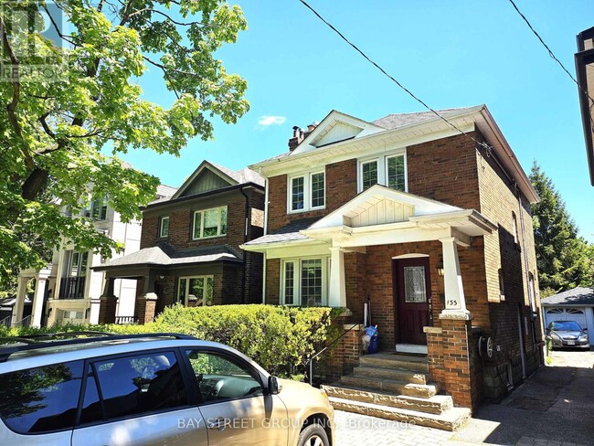 Building Photo - 133 Heddington Ave