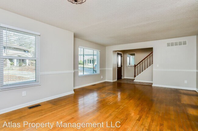 Building Photo - 4 br, 2.5 bath House - 238 Walden Court
