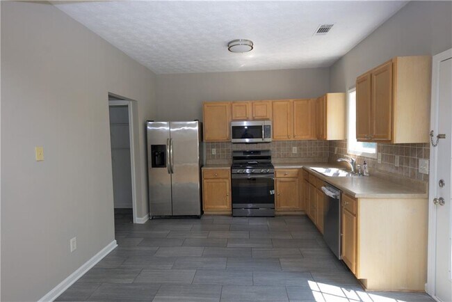 Foto del edificio - 483 Marsh Lake Rd SE