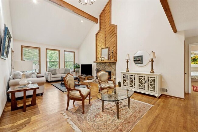 Foto del edificio - 3655 Winters Hill Dr