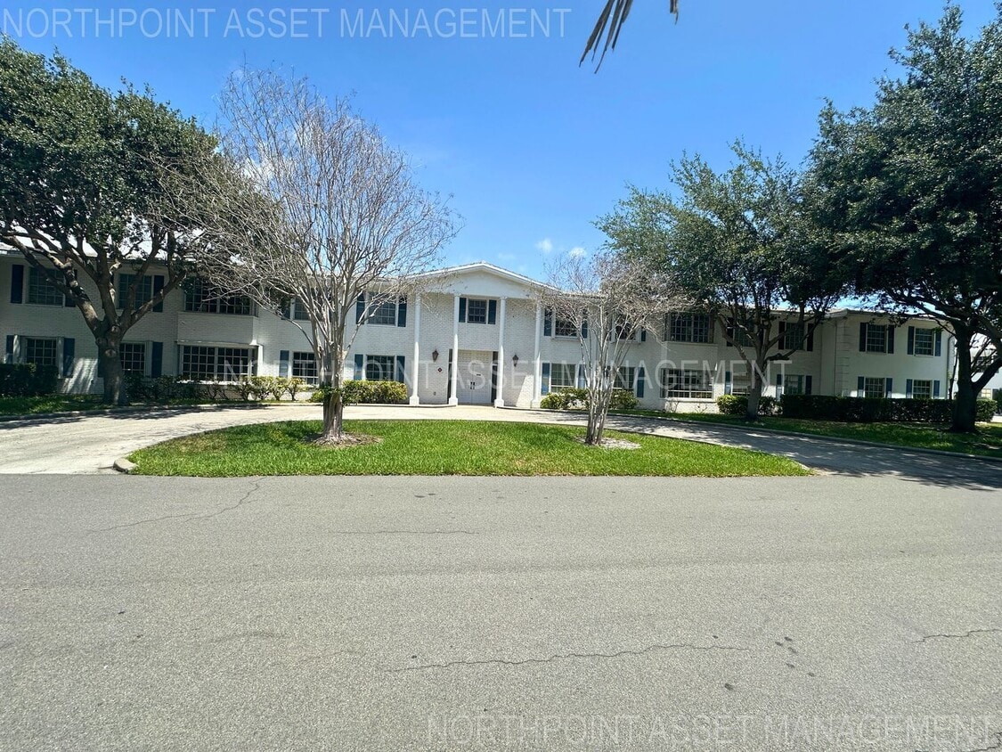 Charming 2BR 1BA Home w/ Pool Access in Fort Lauderdale - Charming 2BR 1BA Home w/ Pool Access in Fort Lauderdale