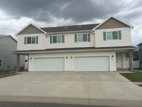 Building Photo - 958 31st Ave W