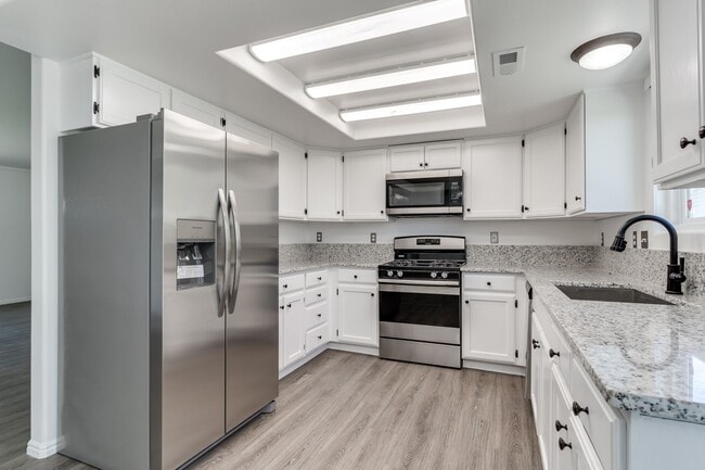 Building Photo - Incredible Single Family Home for Rent in ...