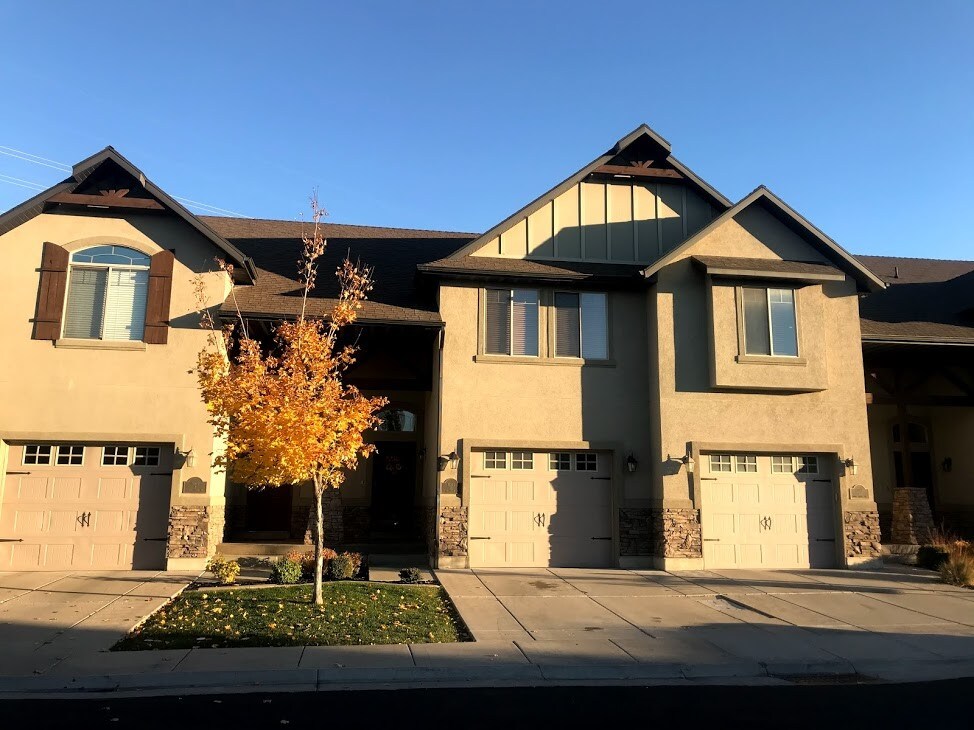 Foto principal - 4490 Stone Creek Rd