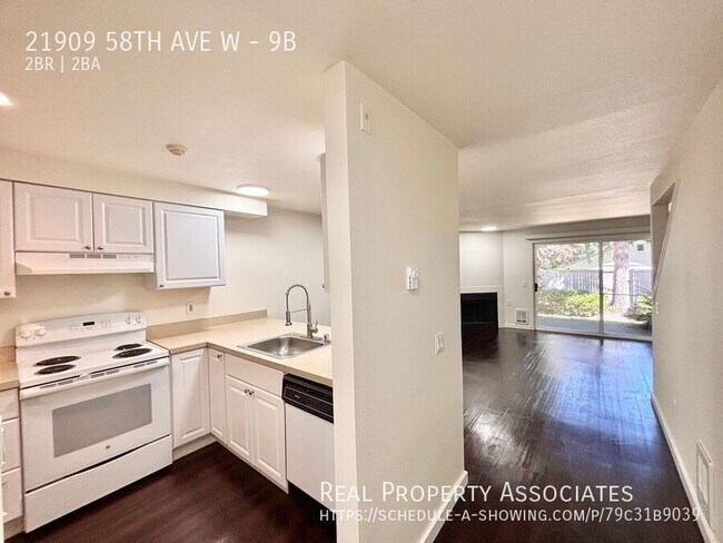 Foto del edificio - 21909 58th Ave W