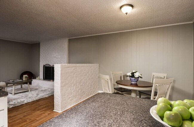 Building Photo - Tour Today: 2 Bedroom Town house for Rent ...