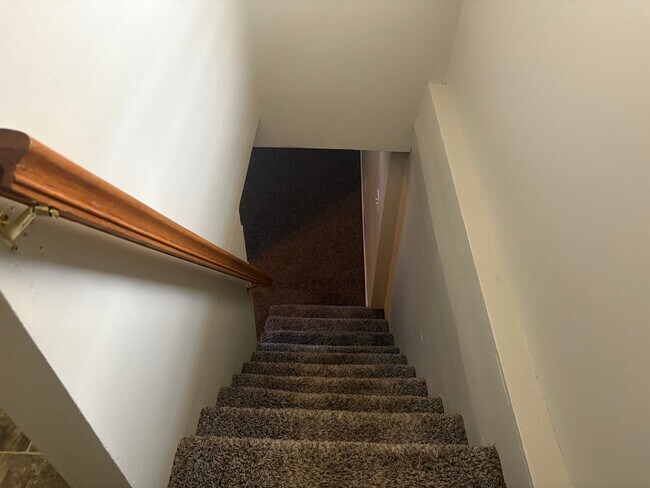 Foto del edificio - Beautiful 2 bedroom 1 bath with bonus room