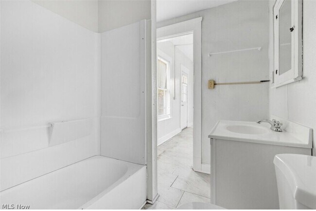 Foto del edificio - 4103 Denison Ave