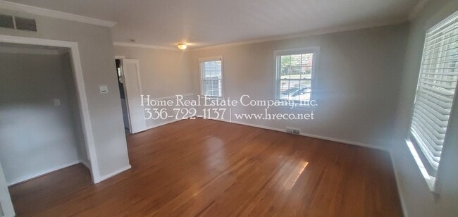 Building Photo - 520 Lester Ln