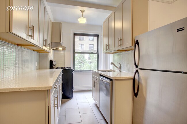 Foto del edificio - 785 West End Ave