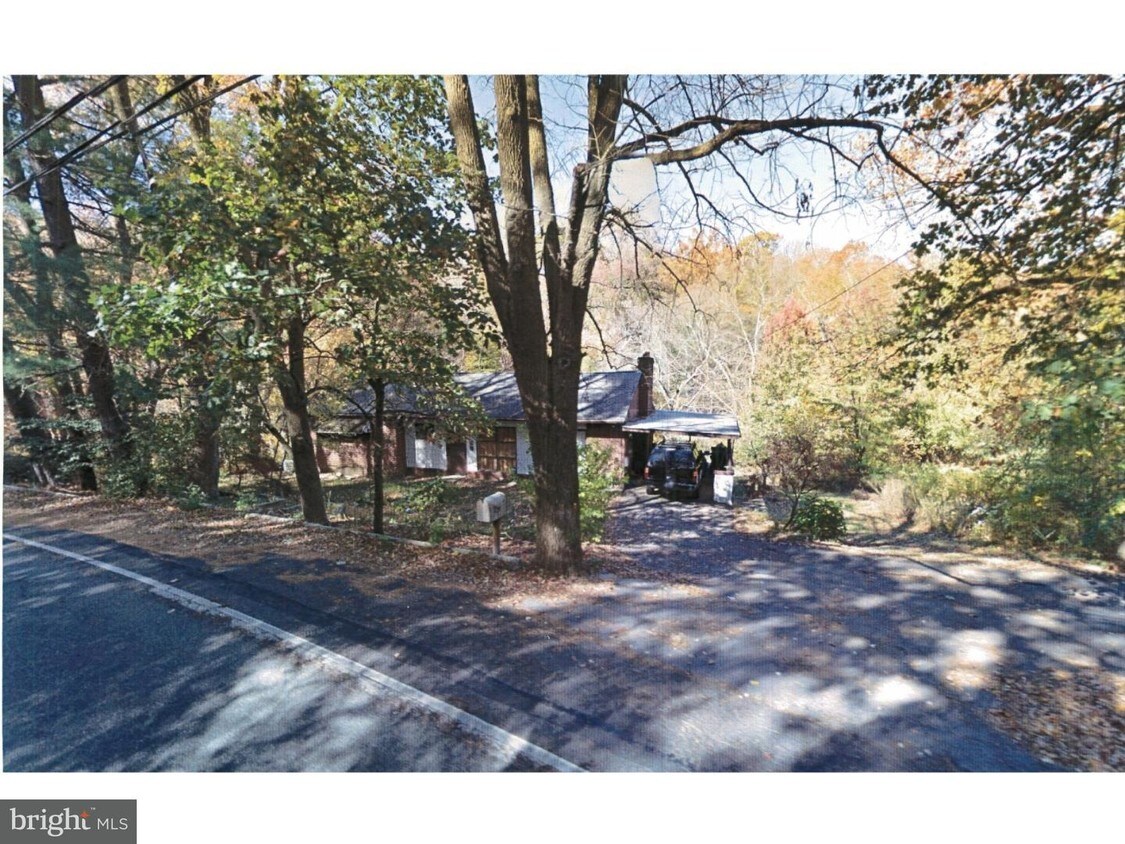 Primary Photo - 412 Dutton Mill Rd