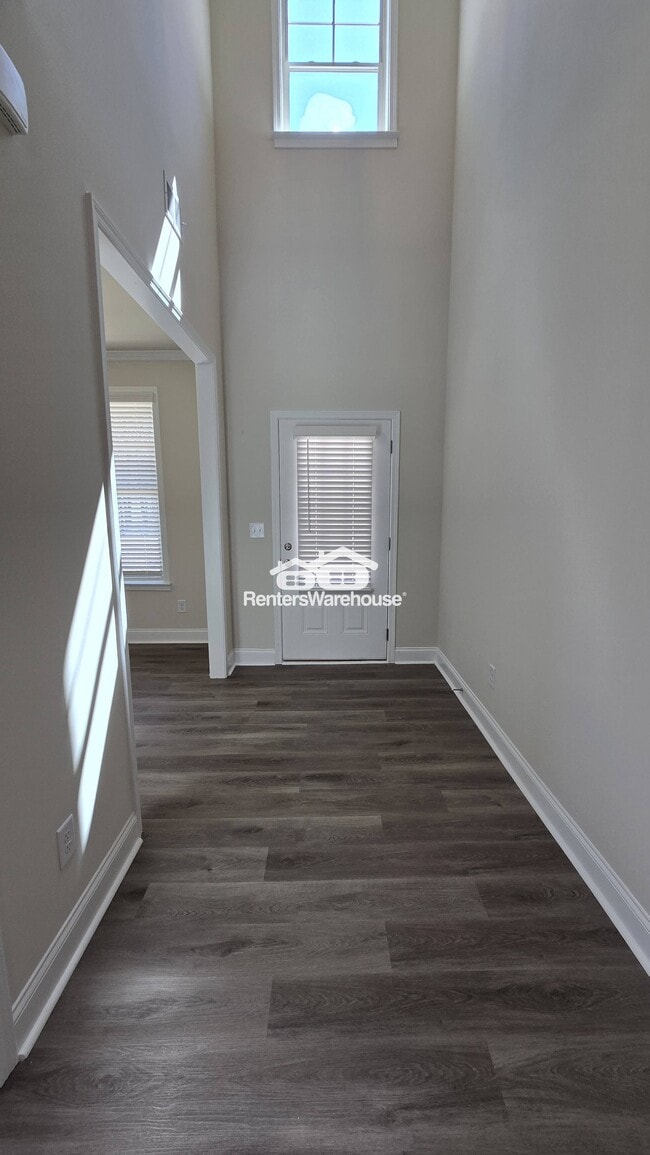 Foto del edificio - 1183 Sunny Valley Ln