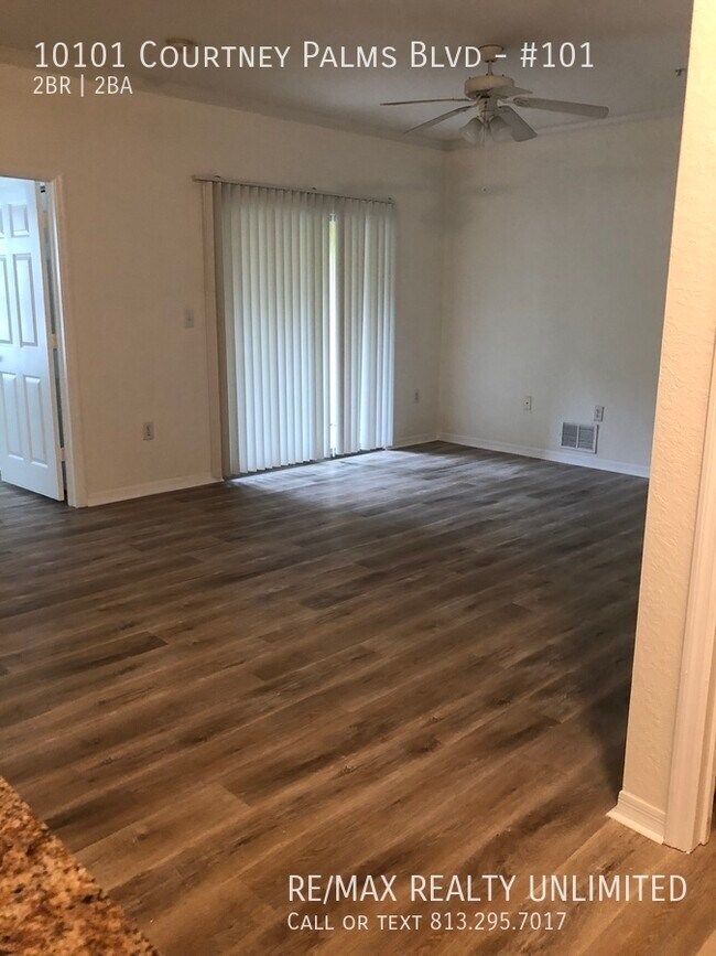 Foto del edificio - 10101 Courtney Palms Blvd #101 Tampa 33619...