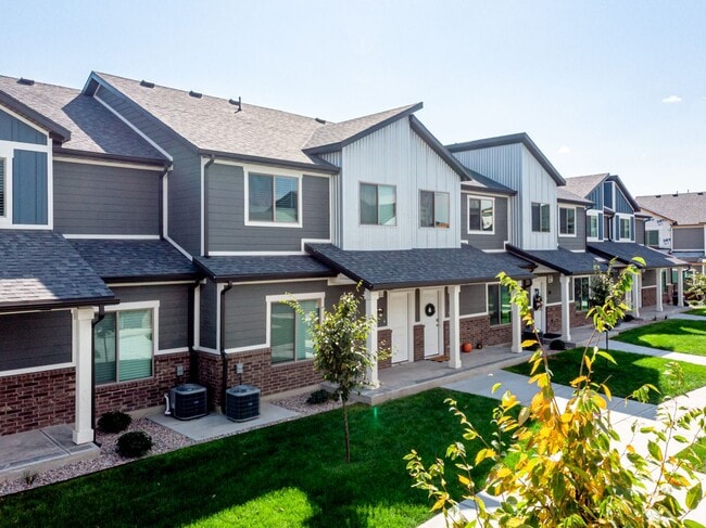 Building Photo - Patriot Pointe