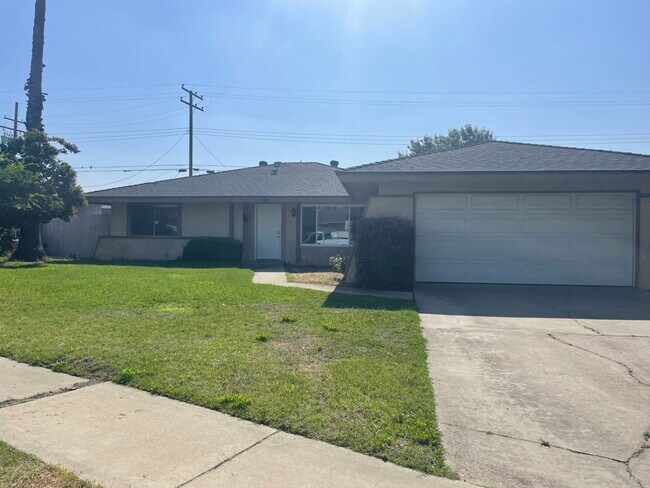 Foto del edificio - 726 Juniper Ave