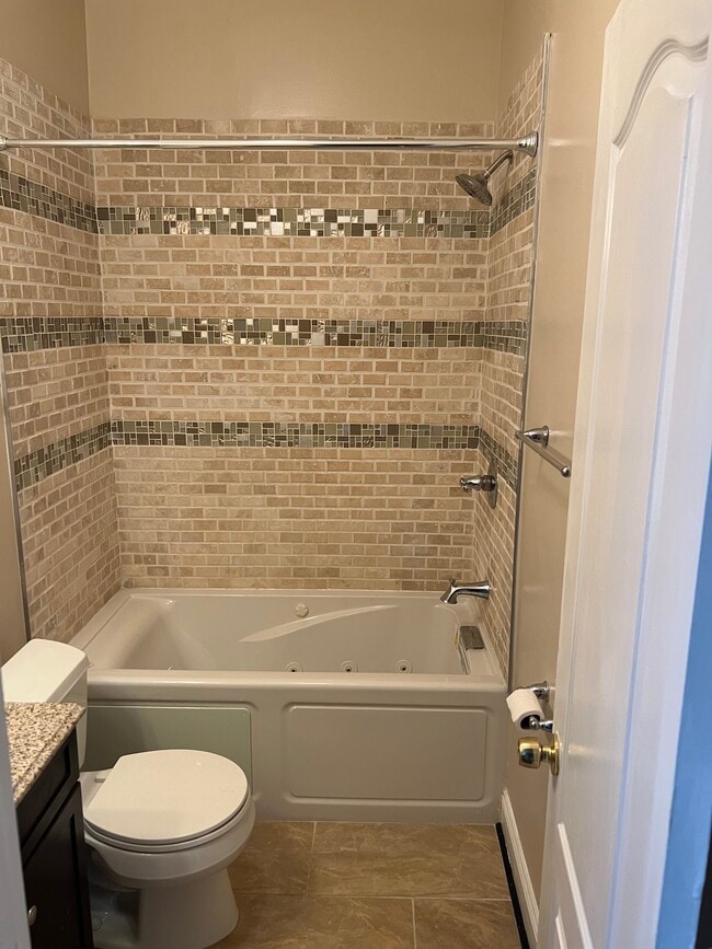 Building Photo - 1823 Madison Ave