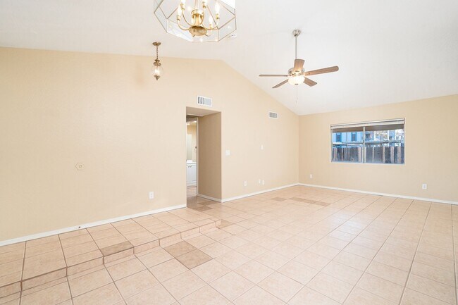 Foto del edificio - 3 bedroom Home with Pool and Spa