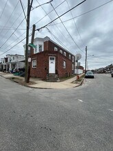 Building Photo - 423 Righter St