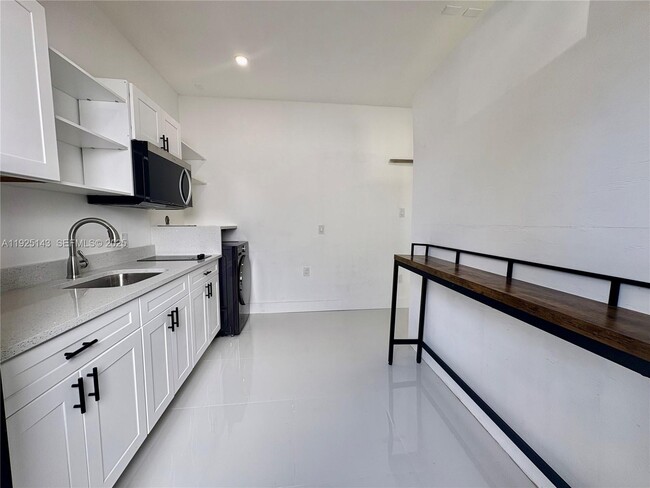 Building Photo - 15145 SW 30th St