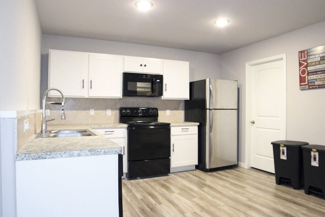 Foto principal - 228 S Algeria St