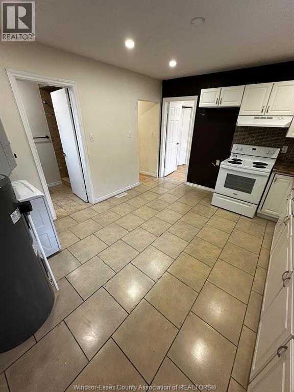 Building Photo - 819 Frank Ave