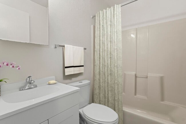 Interior Photo - Green Door Apartments