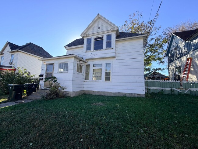 Foto del edificio - 1414 W 14th St