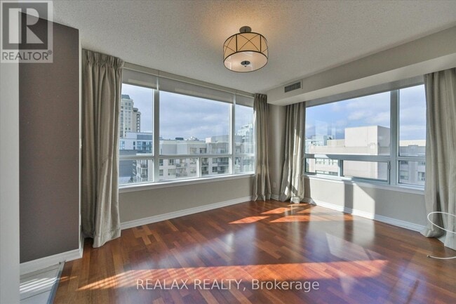 Building Photo - 2 Rean Dr