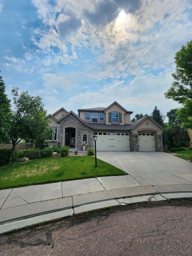 Building Photo - Beautiful Home in Pine Creek