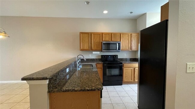 Building Photo - 506 Parsley Ct