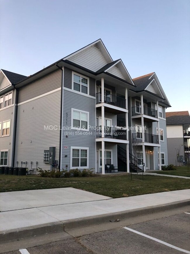Building Photo - 5710 NE 80th Terrace