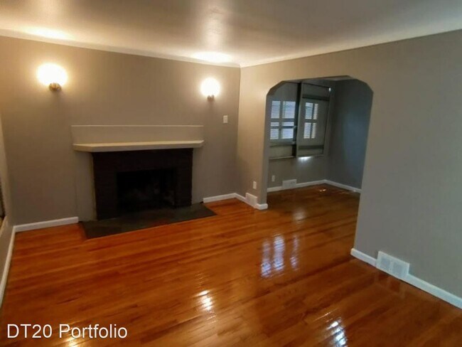 Building Photo - 3 br, 1 bath House - 14435 Rossini Dr