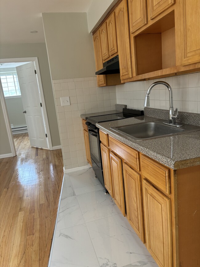 270 Stuyvesant Ave 1 - 272 Stuyvesant Ave