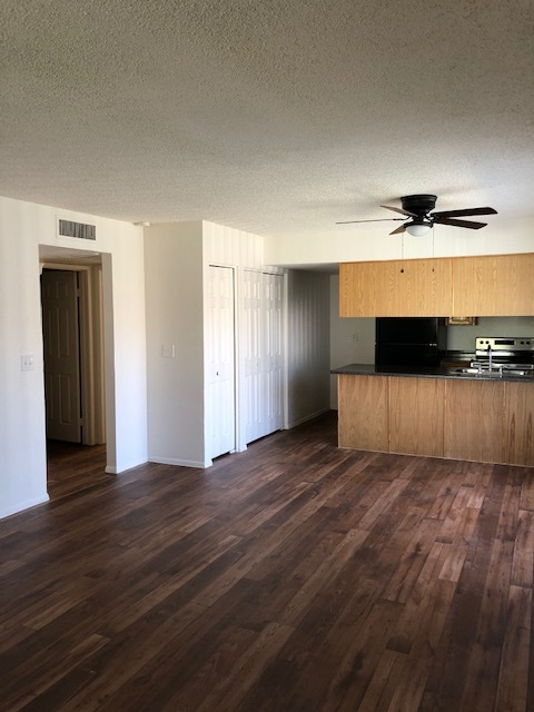 Kitchen Pantry Hall - 6649 N 27th Ave