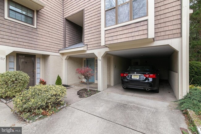 Building Photo - 118 Kings Croft Dr