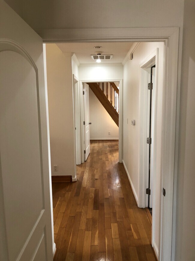 Building Photo - 4555 W 164th St