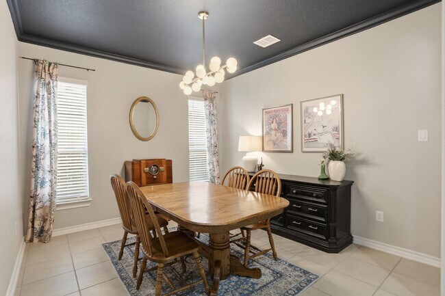 Foto del edificio - Charming 4-Bedroom Home in Kallison Ranch – Resort-Style Amenities & Prime Location!