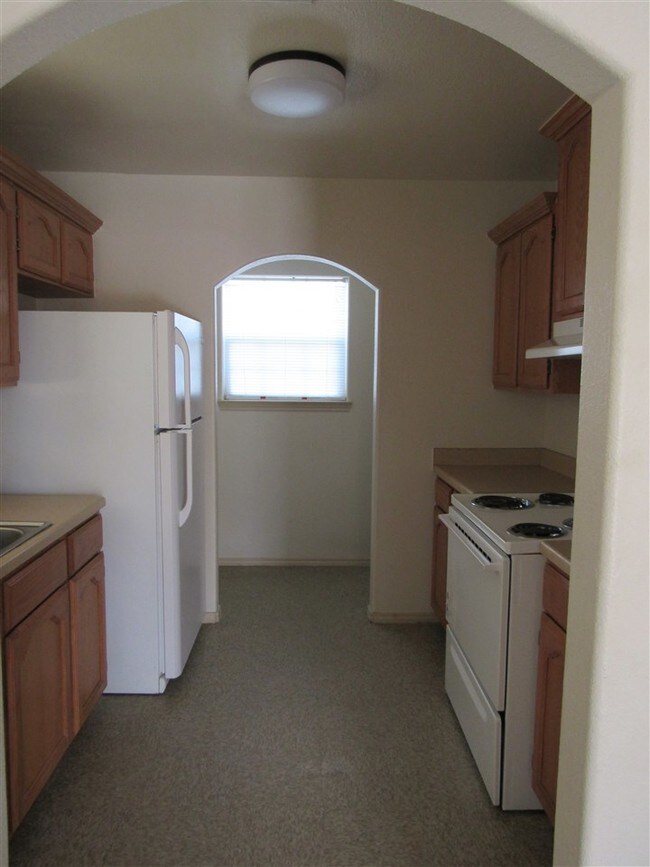 Building Photo - 1804 Juarez Ave