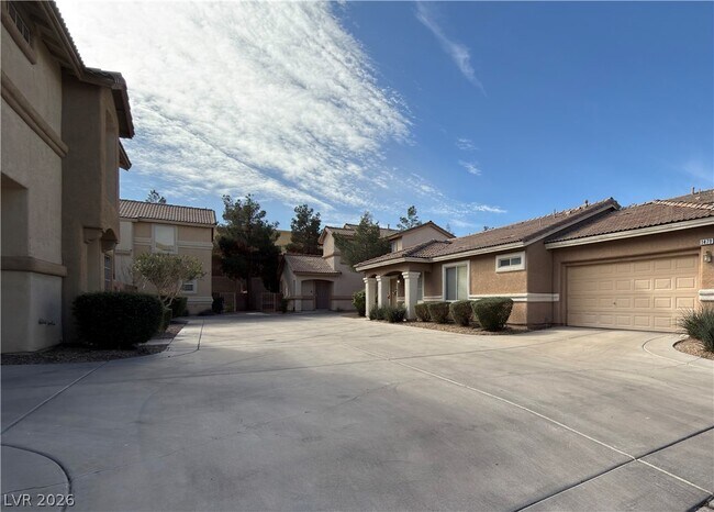 Foto del edificio - 1477 Summer Glow Ave