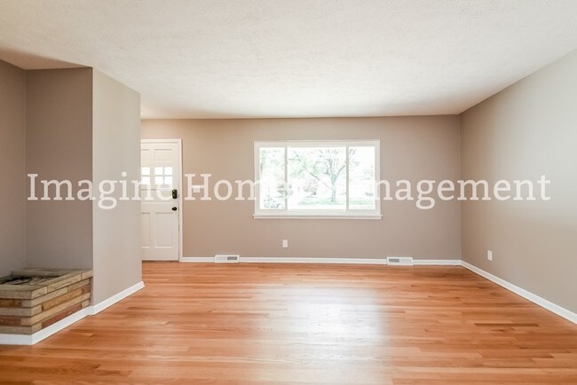 Building Photo - Beautiful Split-level Home in North Olmsted